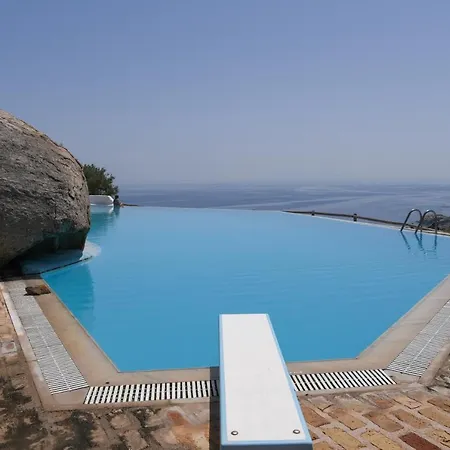 Apartment Rock Villa-guest House By Neuvel *